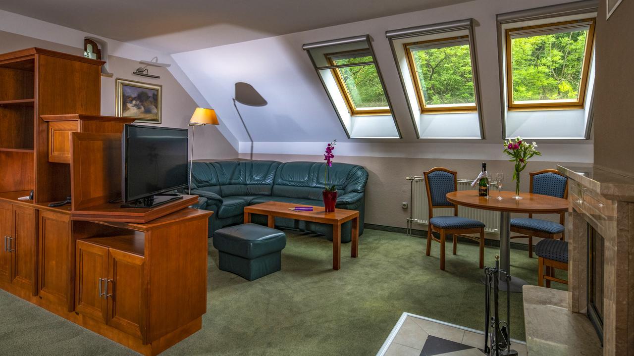 Betekints Wellness Hotel Veszprém Buitenkant foto
