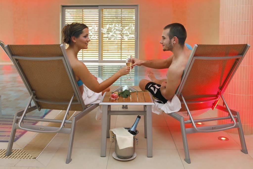Betekints Wellness Hotel Veszprém Buitenkant foto