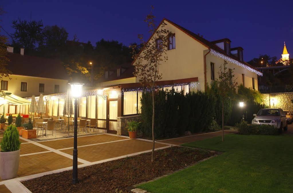 Betekints Wellness Hotel Veszprém Buitenkant foto