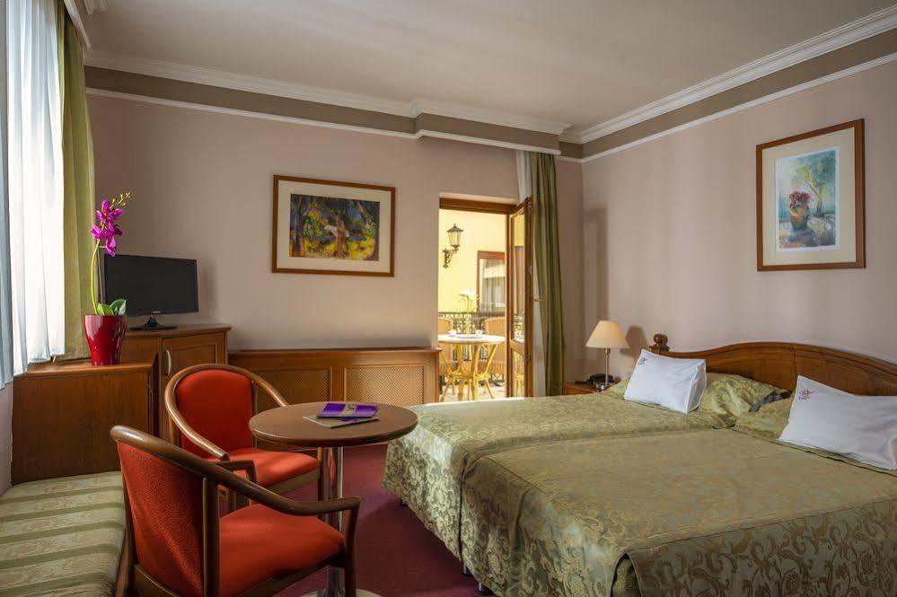 Betekints Wellness Hotel Veszprém Buitenkant foto